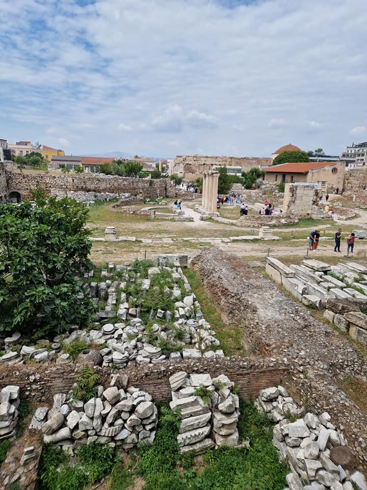 kreuzfahrt-anker_AIDAcosma_Transorient_AThen-Ausgrabungsstätte