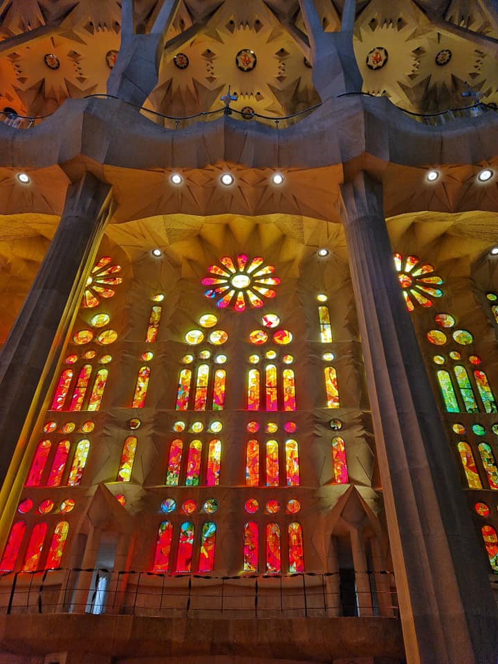 kreuzfahrt-anker_AIDAcosma_Transorient_Barcelona_Sagrada Familia