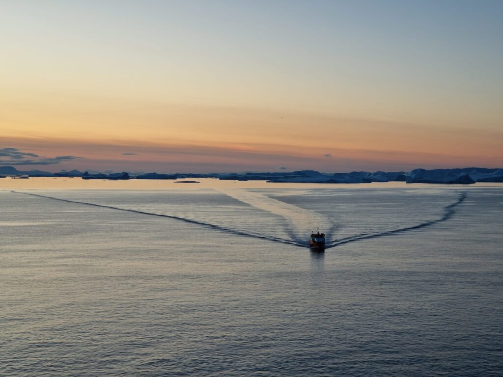 kreuzfahrt-anker_de_AIDAluna_Groenland_Ilulissat_Illimanaq_Discobucht